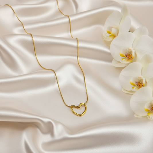 Knotted Gold Heart Pendant