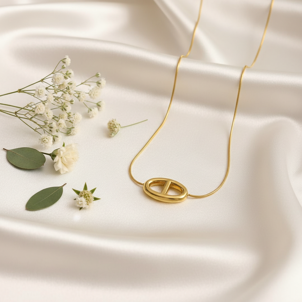 Minimalist Gold Oval Slide Necklace